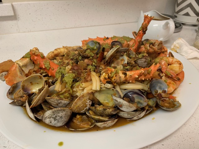 Crab and clam pasta platter
